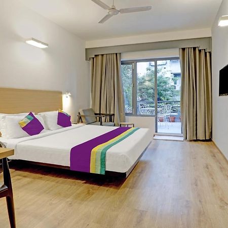 Itsy By Treebo - Vashistha Hotell Hyderabad Exteriör bild