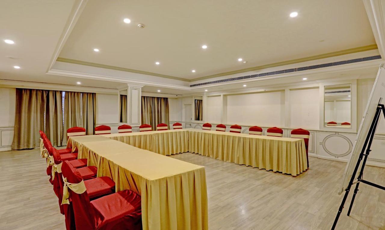 Itsy By Treebo - Vashistha Hotell Hyderabad Exteriör bild