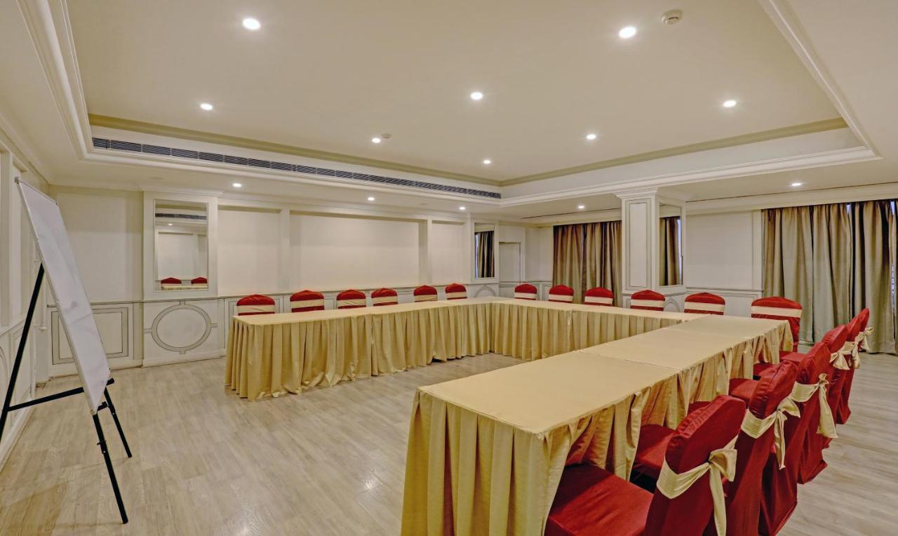 Itsy By Treebo - Vashistha Hotell Hyderabad Exteriör bild