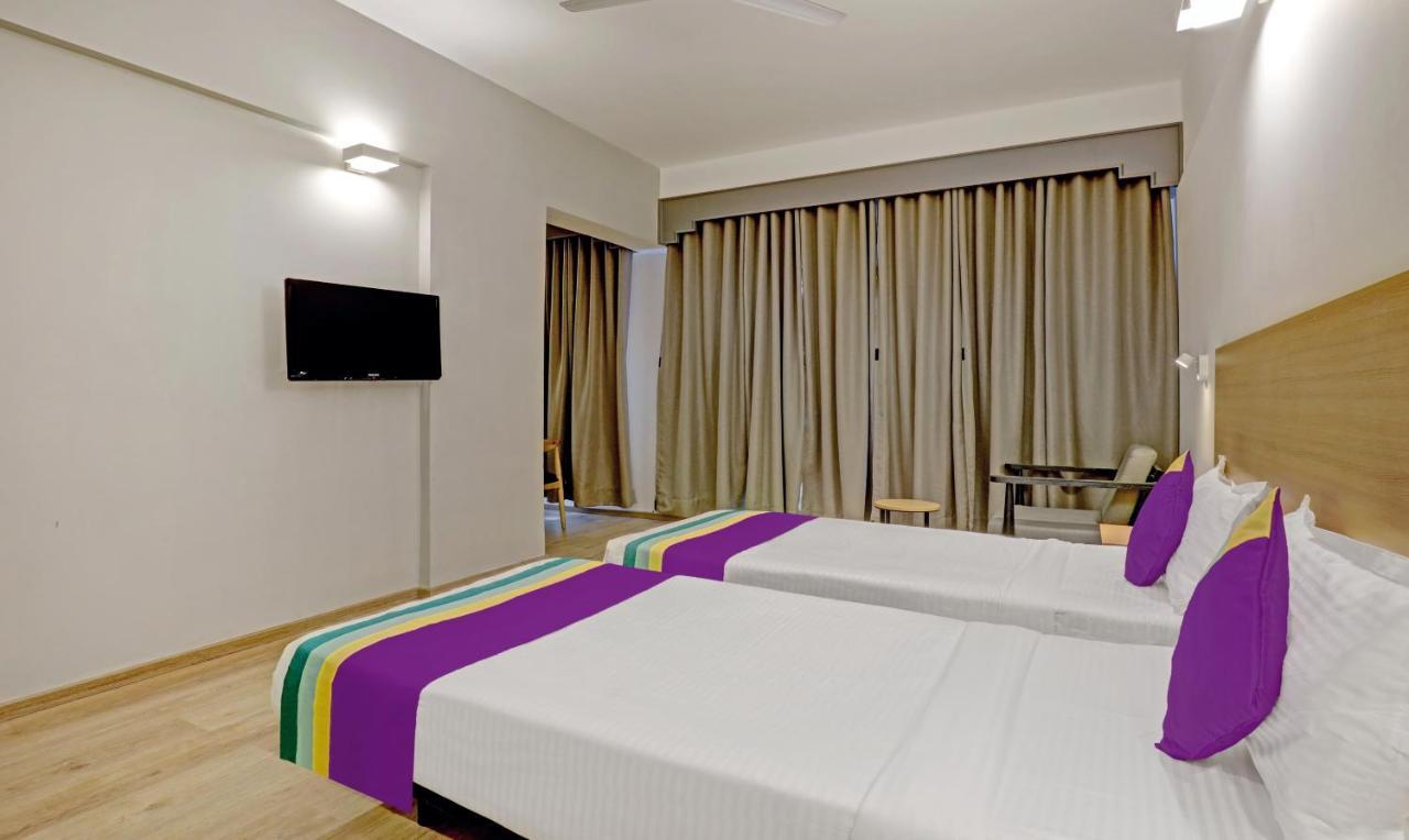 Itsy By Treebo - Vashistha Hotell Hyderabad Exteriör bild